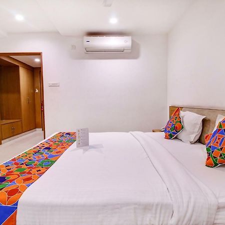 Fabhotel Syberitic Suites Gachibowli - Fully Vaccinated Staff Kondapur  Екстериор снимка
