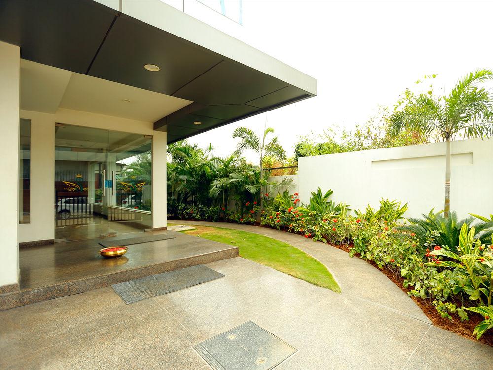 Fabhotel Syberitic Suites Gachibowli - Fully Vaccinated Staff Kondapur  Екстериор снимка