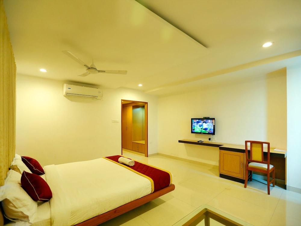 Fabhotel Syberitic Suites Gachibowli - Fully Vaccinated Staff Kondapur  Екстериор снимка