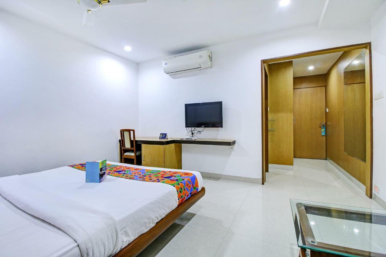 Fabhotel Syberitic Suites Gachibowli - Fully Vaccinated Staff Kondapur  Екстериор снимка